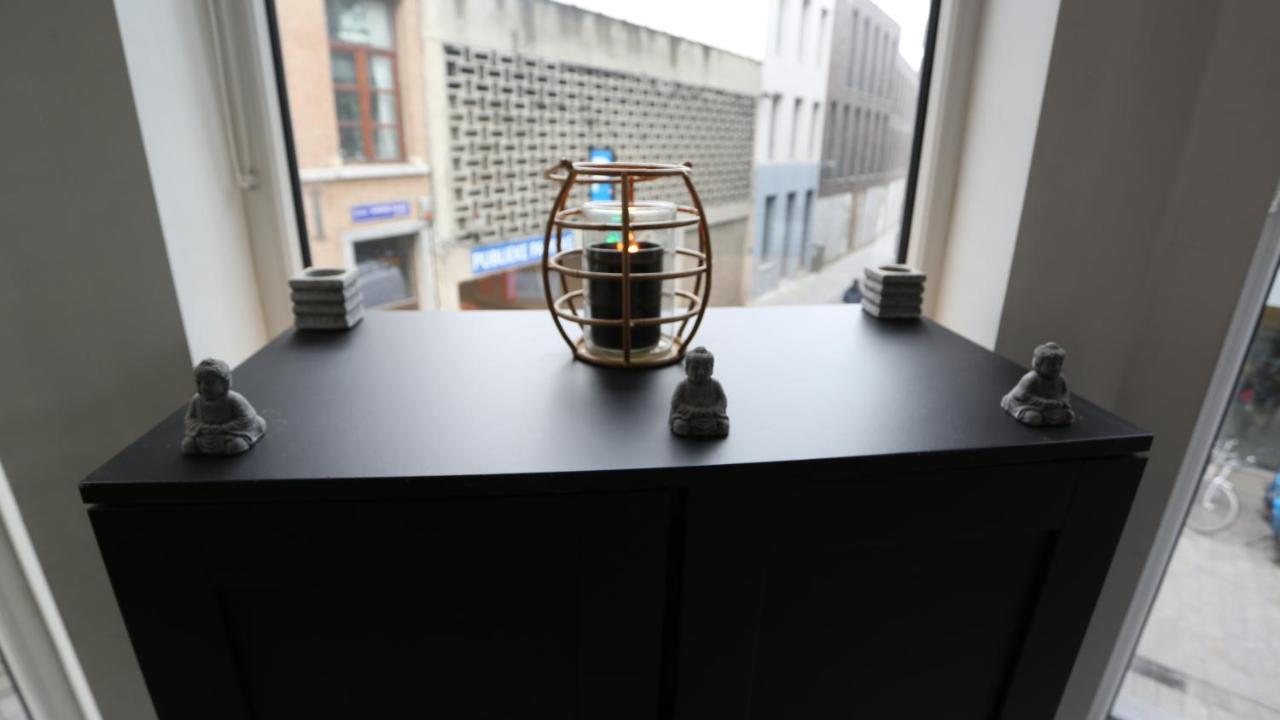 Studio 200 Meters From Central Station Appartement Antwerpen Buitenkant foto